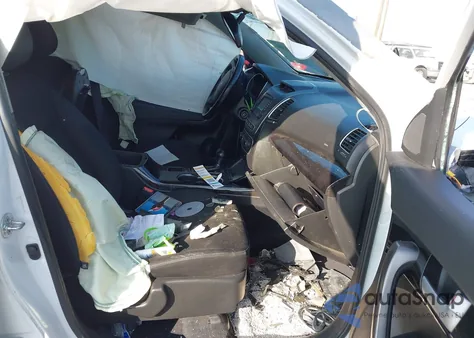 2015 Kia Sorento Lx z USA, uszkodzony, nr VIN 5XYKT4A69FG611495